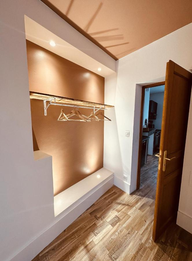Studio 2 Du Spa Celinie Warcq Екстериор снимка