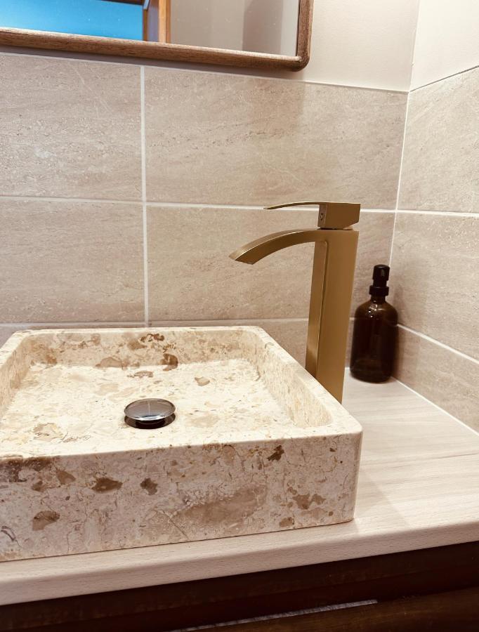 Studio 2 Du Spa Celinie Warcq Екстериор снимка